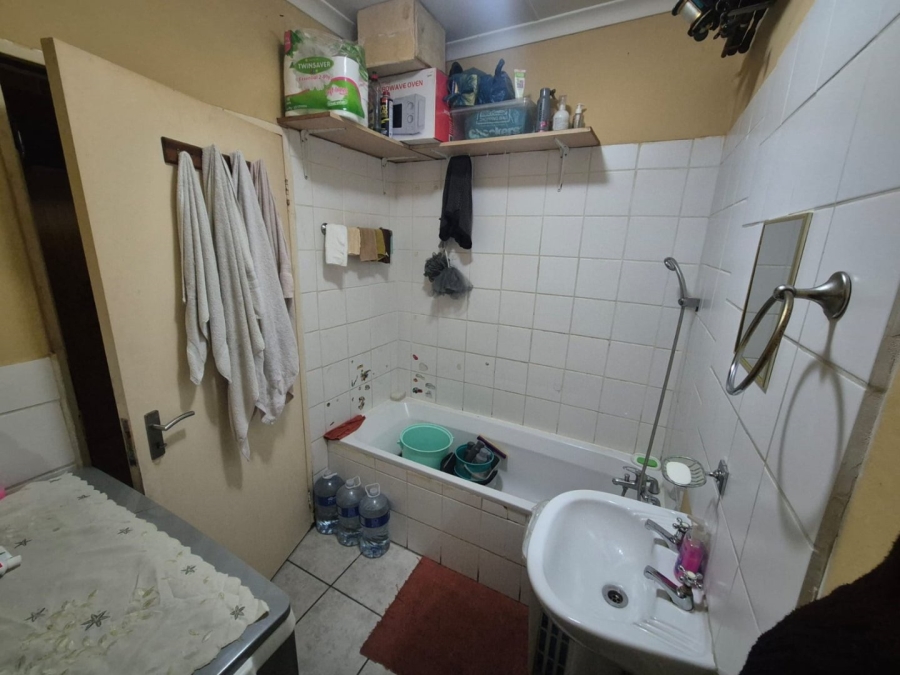 2 Bedroom Property for Sale in Pelican Park Western Cape